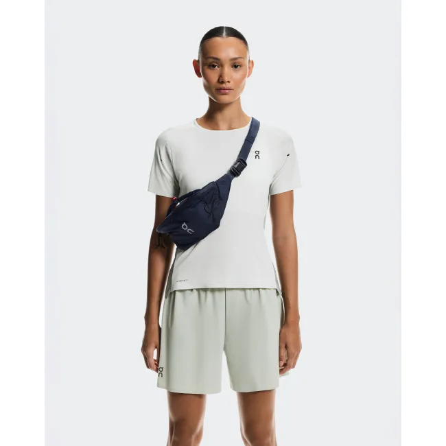Borsetă alergare On Waist Pack 2L Lite - bleumarin | ușoară