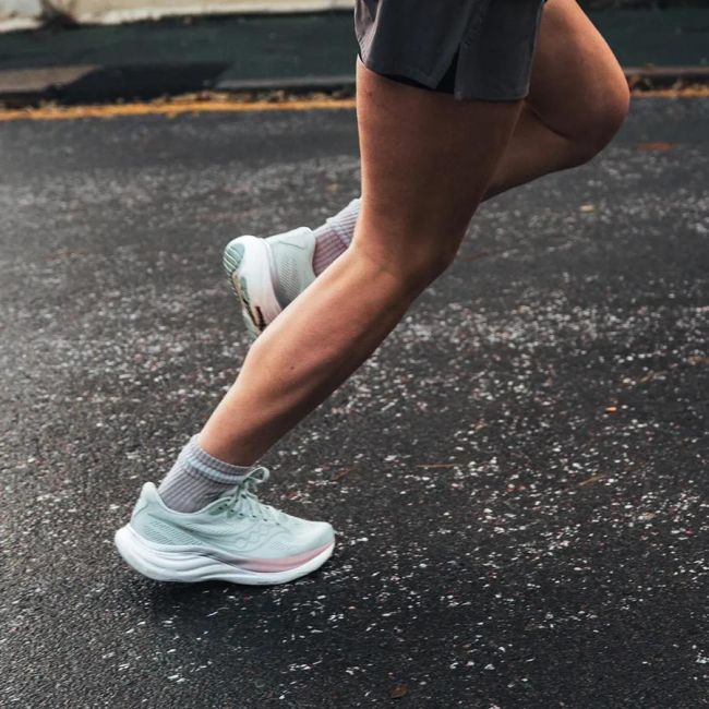 Pantofi alergare Saucony Ride 19 Wide W - alb Silk | cushioning PWRRUN+