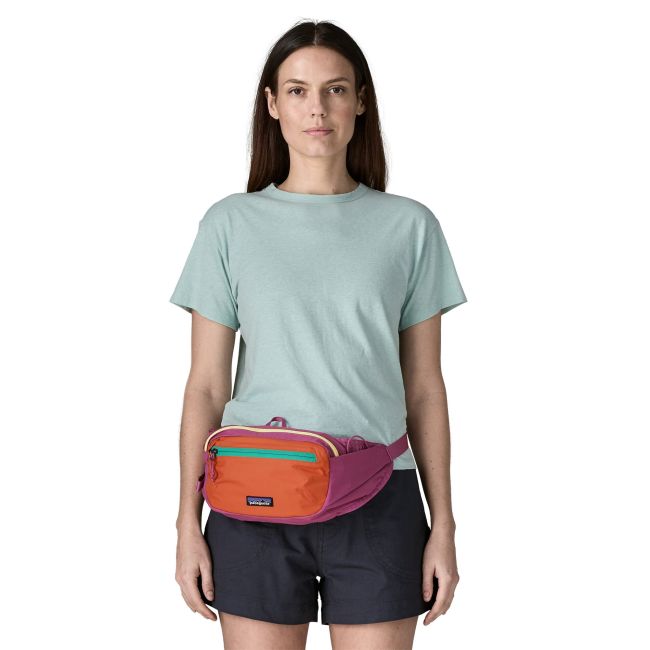 Borsetă Patagonia Terravia Hip Pack 5L roz - versatilă outdoor