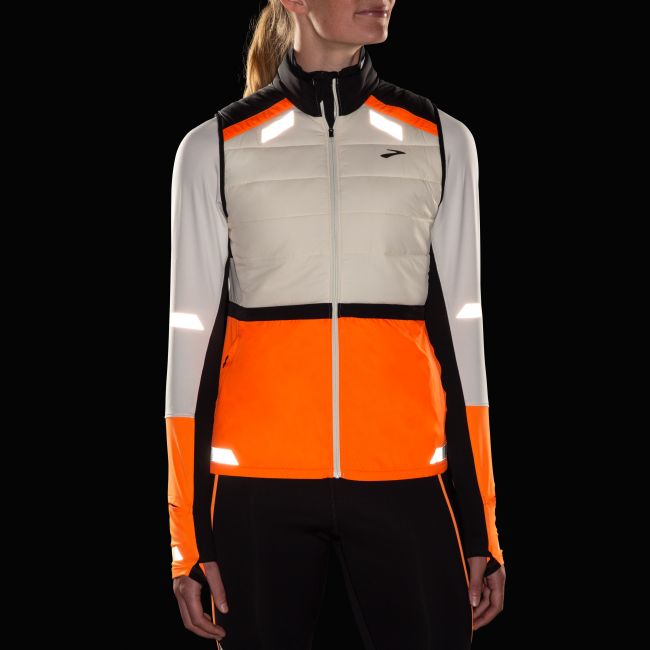 Brooks Run Visible Insulated Vest 2.0 W – Vestă de alergare reflectorizantă, izolată - Portocaliu