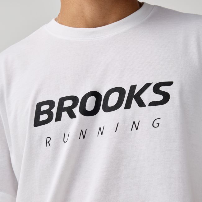 Brooks Graphic Short Sleeve – Tricou sport cu imprimeu - Alb (106)