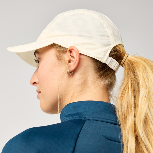 Brooks Journey Reflective Hat – Șapcă de alergare reflectorizantă - Alb