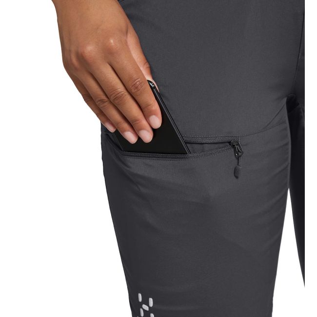 Haglöfs Lite Standard Pant W – Pantaloni outdoor ușori de vară - Gri Magnetite