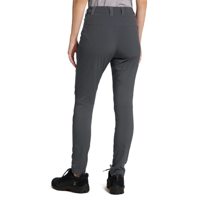 Haglöfs Lite Slim Pant W – Pantaloni outdoor ușori de vară - Gri Magnetite