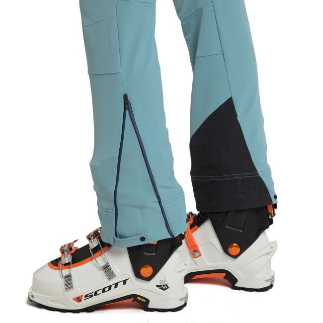 Haglöfs Discover Touring Pant W – Pantaloni softshell pentru tură de schi - Albastru deschis Frost Blue