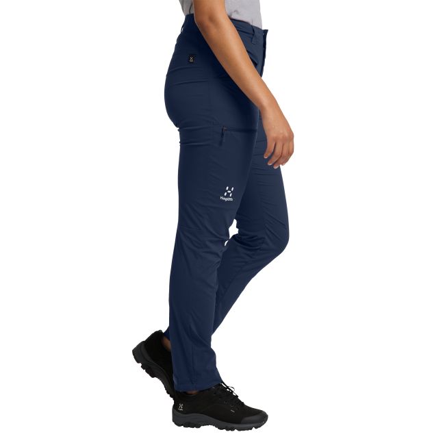 Haglöfs Lite Standard Pant W – Pantaloni outdoor ușori de vară - Albastru închis Tarn Blue