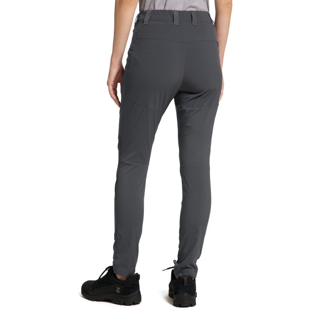 Haglöfs Lite Slim Pant W – Pantaloni outdoor ușori de vară - Gri închis Magnetite