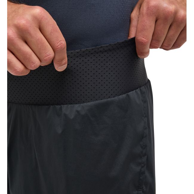 Haglöfs L.I.M Intense Trail 2-in-1 Shorts – Pantaloni scurți 2 în 1 de alergare montană - Negru True Black