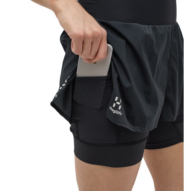 Haglöfs L.I.M Intense Trail 2-in-1 Shorts W – Pantaloni scurți 2 în 1 de alergare montană - Negru True Black