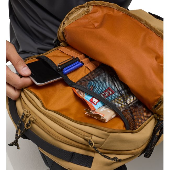 Haglöfs Jarve Multi 22 – Rucsac multi-compartiment 22 L - Bej Cinnamon Brown/True Black