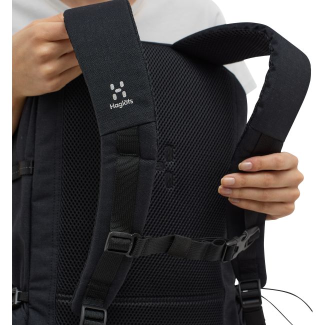 Haglöfs Jarve Multi 28 – Rucsac multi-compartiment 28 L - Negru True Black