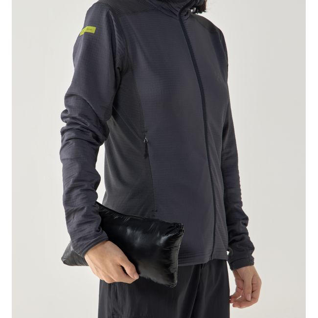 Haglöfs L.I.M Mimic II Hood W – Geacă izolată ultraușoară Mimic cu glugă - Negru True Black