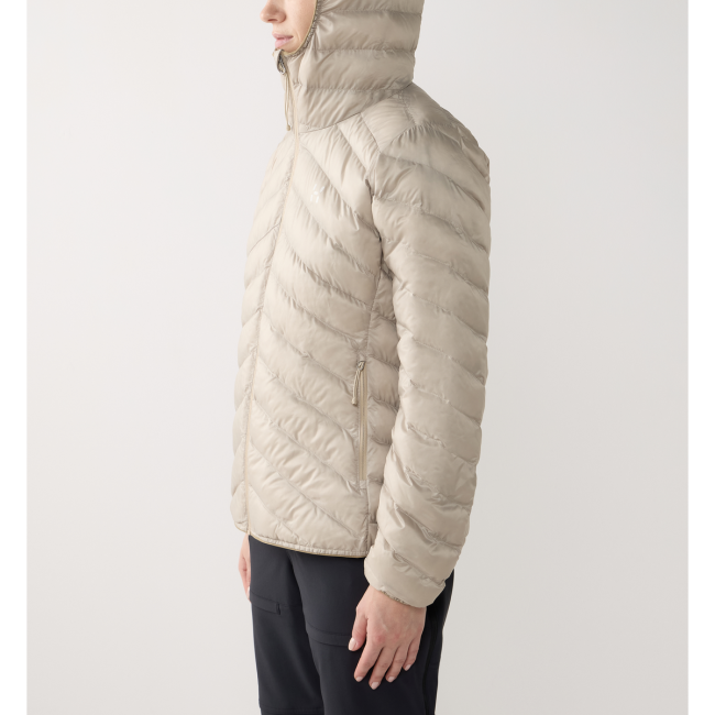 Haglöfs Särna Mimic II Hood W – Geacă izolată Mimic Gold cu glugă - Bej Chalk Beige
