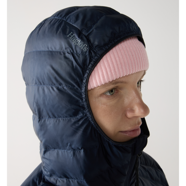 Haglöfs Särna Mimic II Hood W – Geacă izolată Mimic Gold cu glugă - Albastru închis Tarn Blue