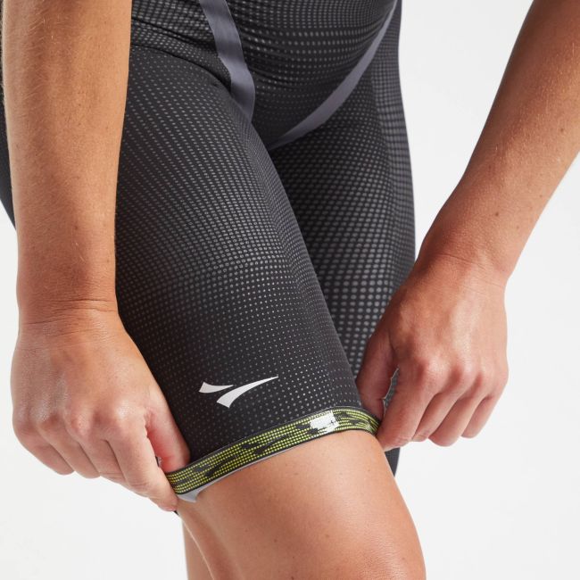 Finis - costum concurs inot dama - HydroX Closedback - spate inchis - Negru