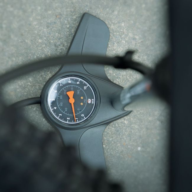 Pompa Podea SKS Airlite 10.0 - Black/Orange