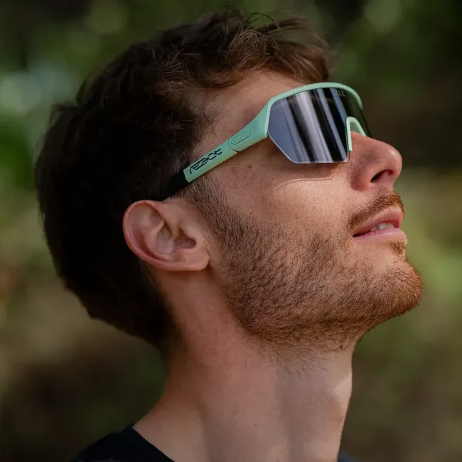 Ochelari de soare electrofotocromatici React Swiss Ervo - lentilă onyx, ramă mint