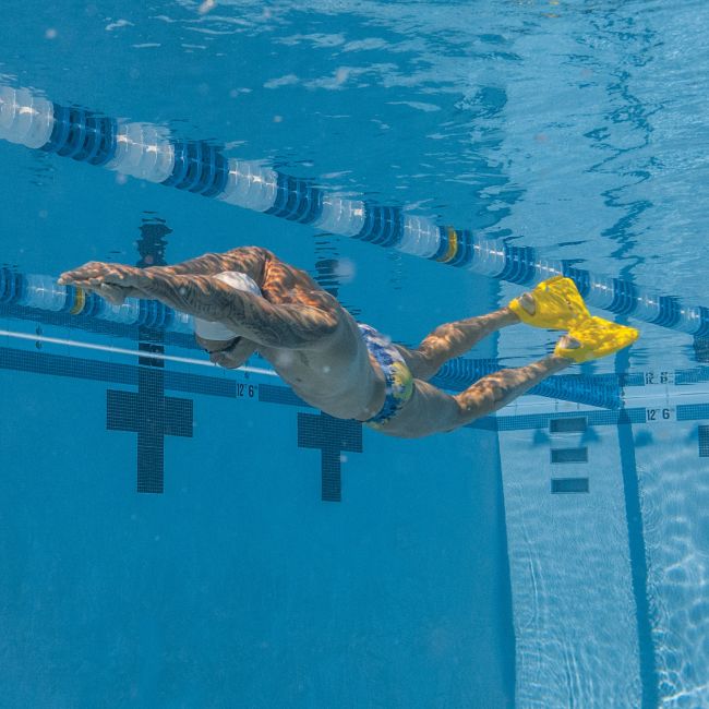 Finis Edge labe