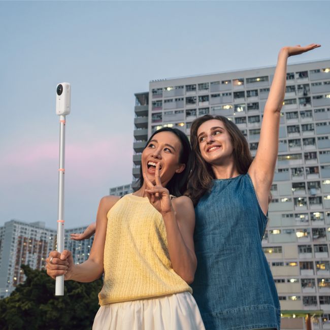 Bat de selfie Insta360 114cm Invisible Selfie Stick (model nou) - alb Satin White